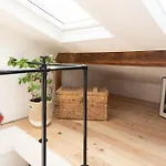 Cosy Apartment In Paris