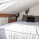Cosy Apartment In Paris